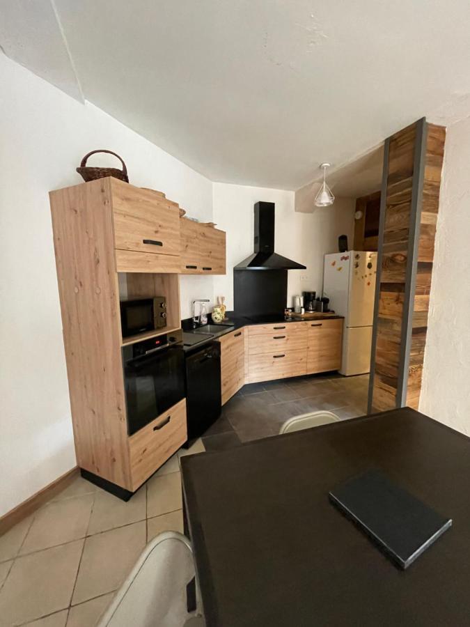 Appartement avec extérieur La Giettaz domaine skiable Megeve Combloux La Giettaz navette gratuite et télésiège à 2km Exterior foto